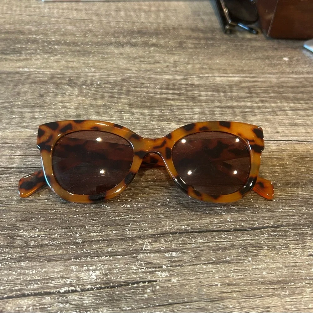 A.J. Morgan Filter cat 3 tortoise sunglasses brown yellow